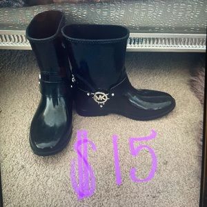 Rain boots